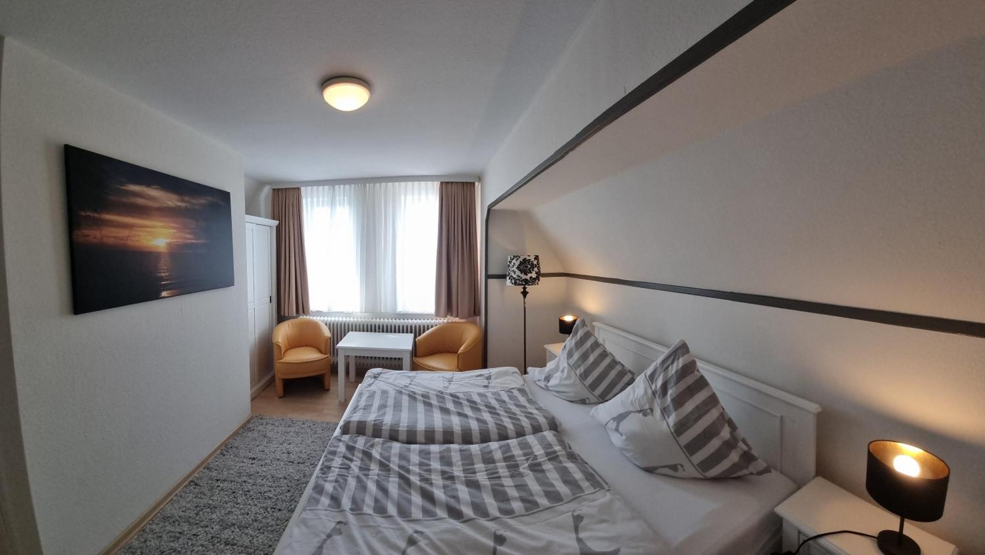 Hotel-Cafe-Lindow Wenningstedt-Braderup Exteriér fotografie