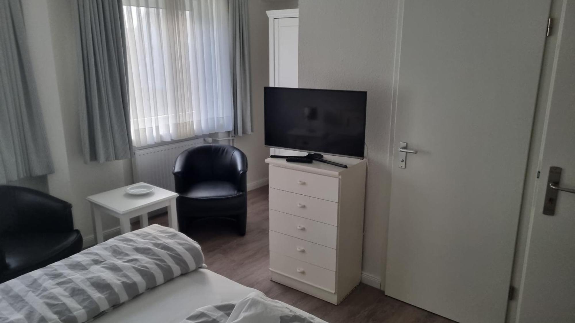 Hotel-Cafe-Lindow Wenningstedt-Braderup Exteriér fotografie